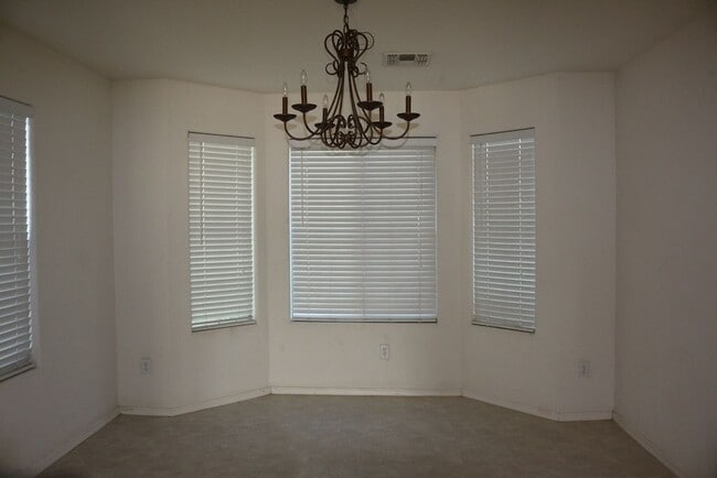 Foto del edificio - 11292 N 161st Dr