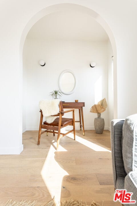 Building Photo - 3611 1/2 Bellevue Ave