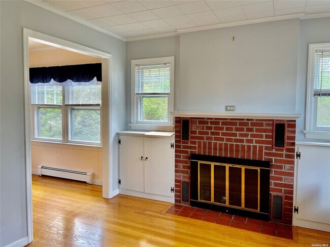 Building Photo - 1055 Old Shipyard Ln