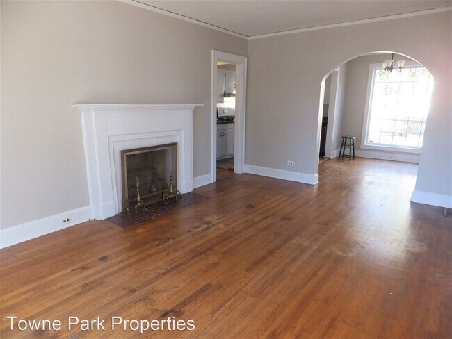 Foto del edificio - 2 br, 2 bath House - 1020 Stewart Avenue