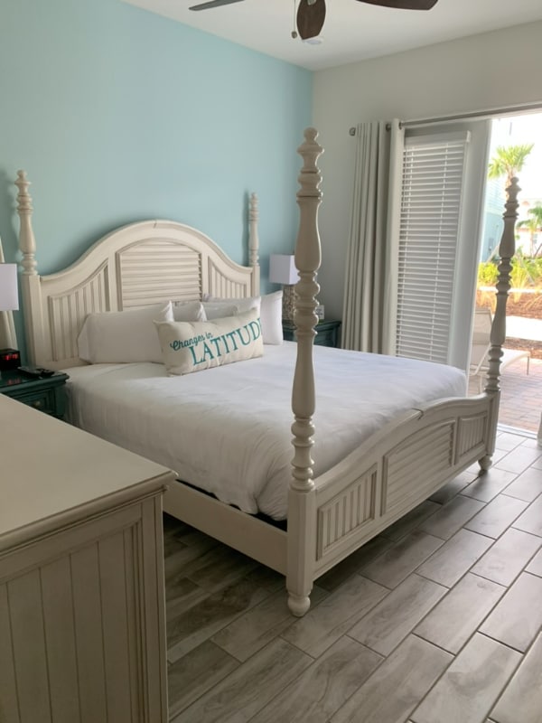 Foto del edificio - 8079 Knee Deep Rd