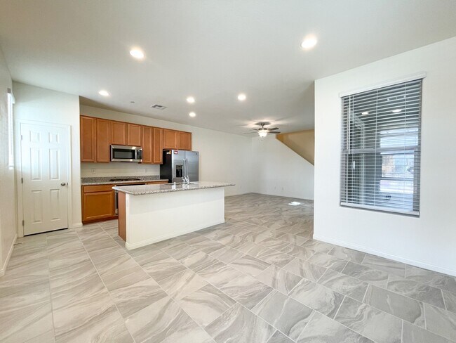Foto del edificio - 11691 Hamilton Lake Ave