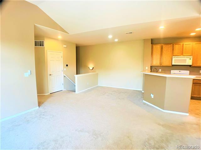 Building Photo - 220 Granby Way
