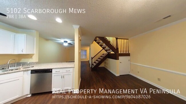 Foto del edificio - Lovely 2 Ensuites Townhome in The Mews of ...