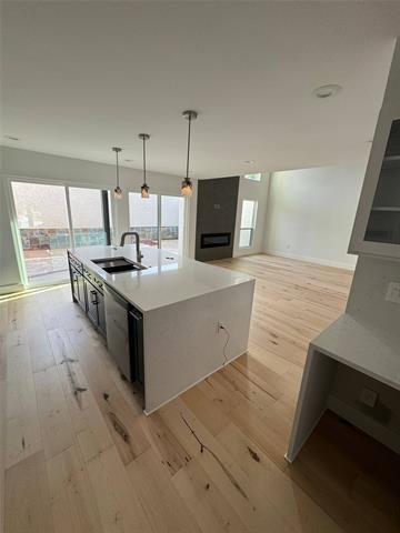 Building Photo - 6462 Southpoint Dr