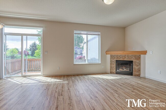 Foto del edificio - Pet Friendly Home In A Great Convenient Location!