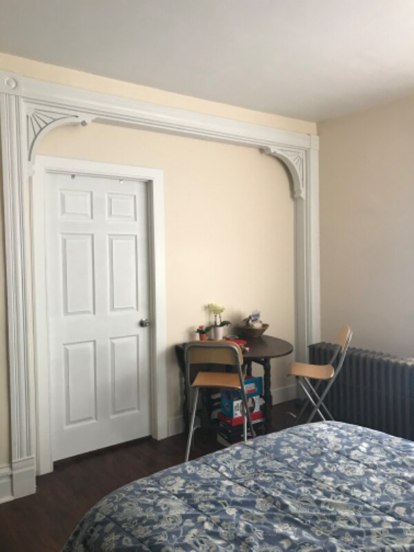 Building Photo - 304 S Pacific Ave