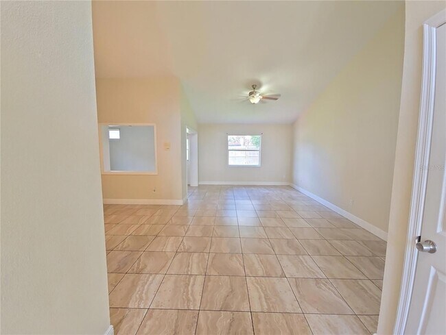 Building Photo - 3820 Blackberry Cir