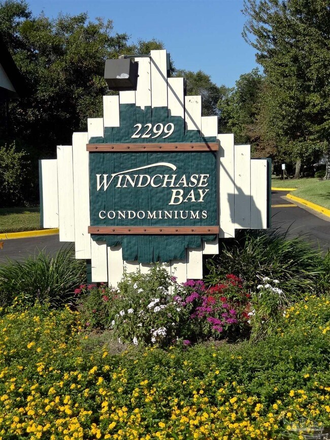 Building Photo - 2299 Scenic Hwy