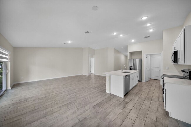 Foto del edificio - 1820 NE 7th Pl