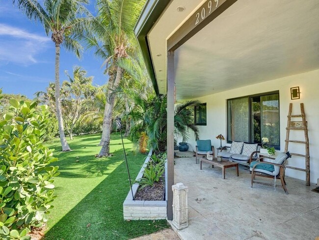 Building Photo - 2099 NE 4th Ct