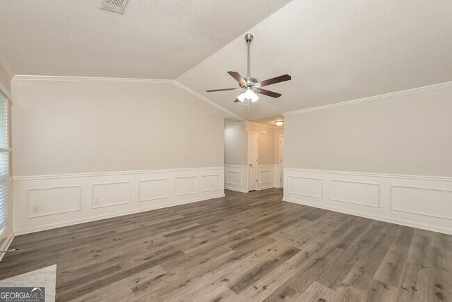 Foto del edificio - 422 Shoal Cir