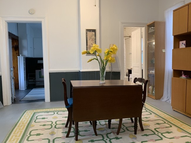 Dining Room - 933 Calumet St