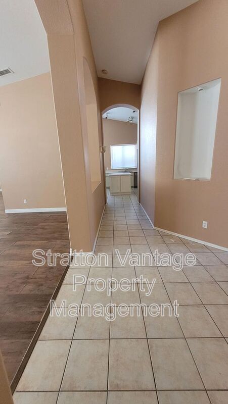 Foto del edificio - 6714 W Wahalla Ln