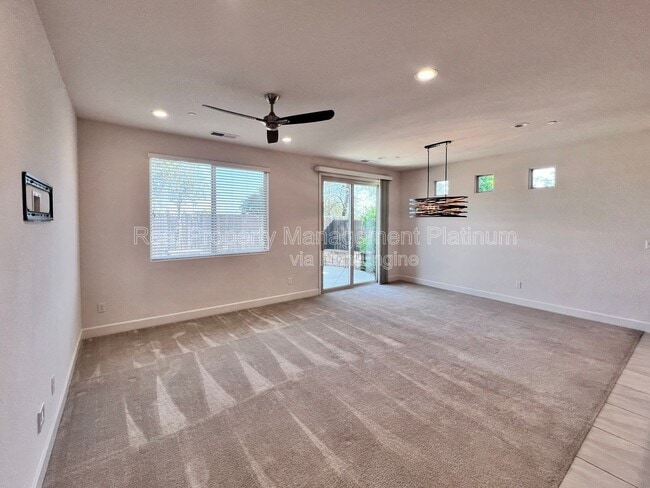 Foto del edificio - 3415 Brimhall Ln