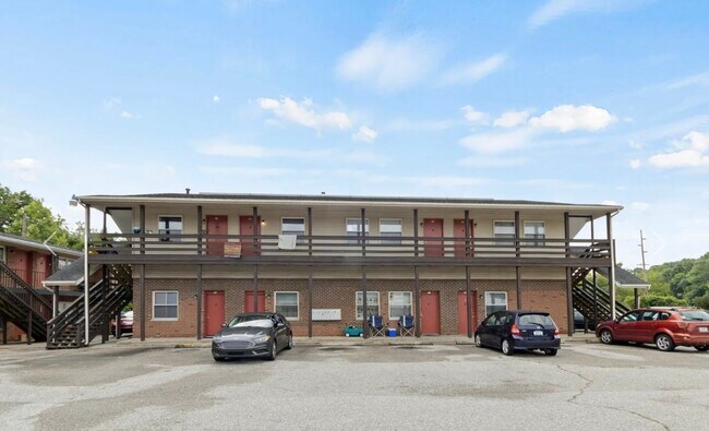 Building Photo - 599 E Temperance St