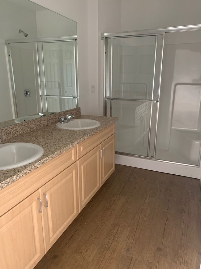 Photo - 3/2.5/1 Spacious Townhome