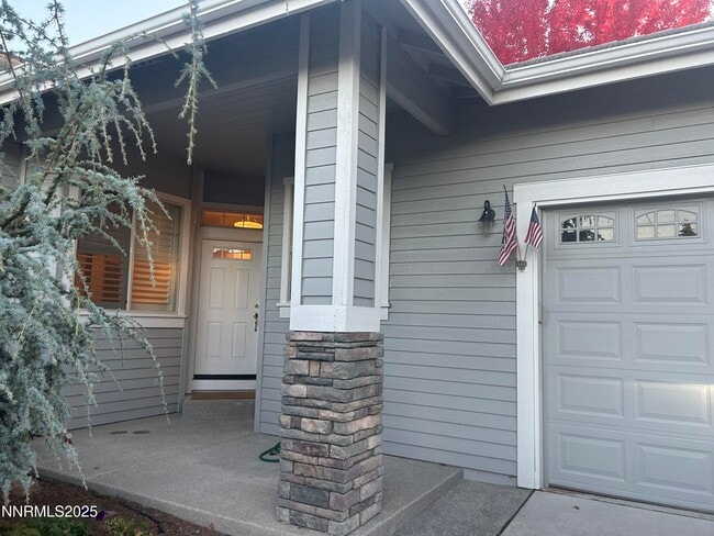 Building Photo - 6615 Aston Cir