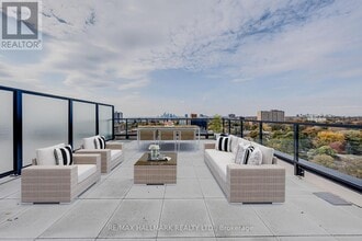 Building Photo - 1208-1270 DUFFERIN St