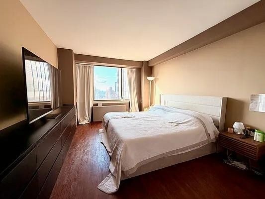Foto del edificio - 45 E 25th St