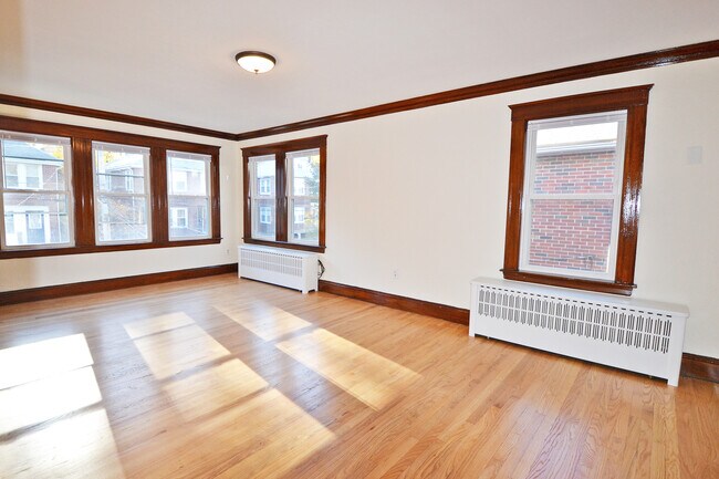 Building Photo - 89 Colborne Rd