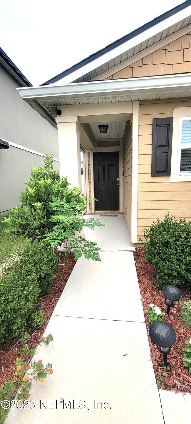 Building Photo - 8324 Meadow Walk Ln