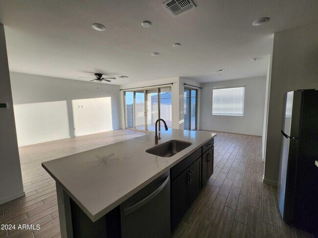Foto del edificio - 25540 76th Ln