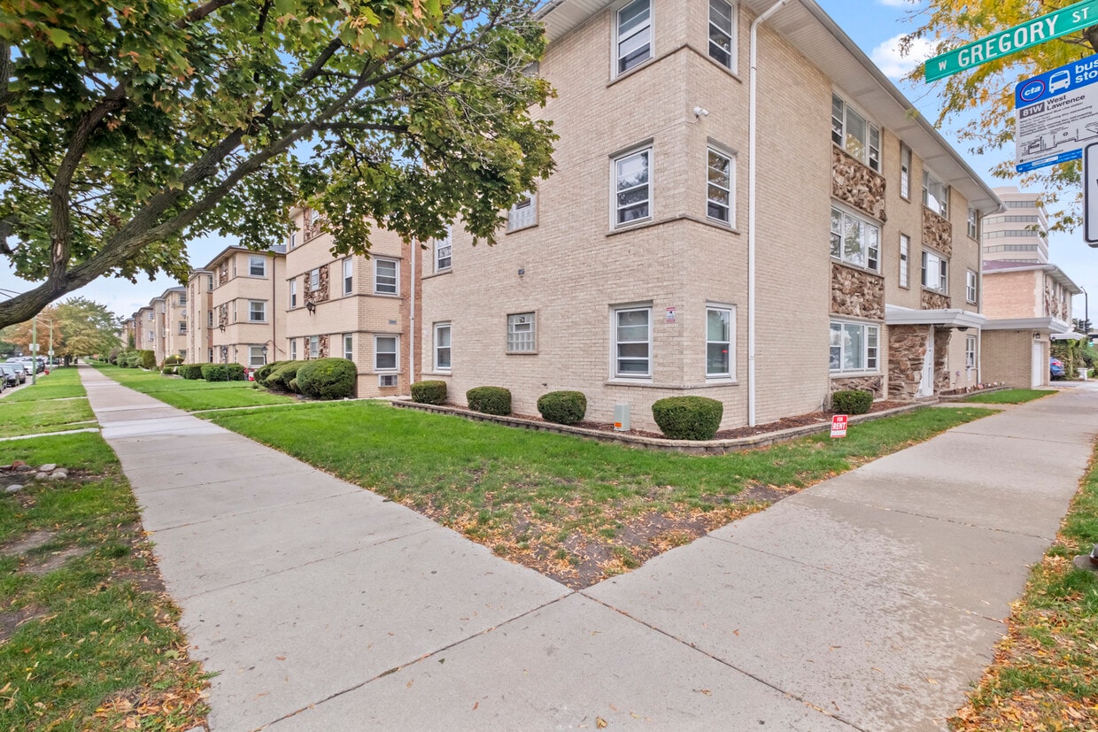 Foto principal - 8412 W Gregory St