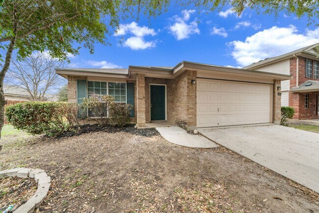 Foto del edificio - 3 Bed 2 Bath located in Astoria Place Subd...