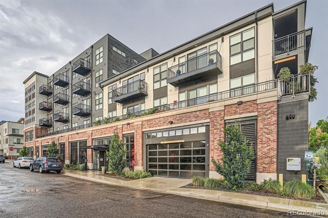 Building Photo - 3500 S Corona St