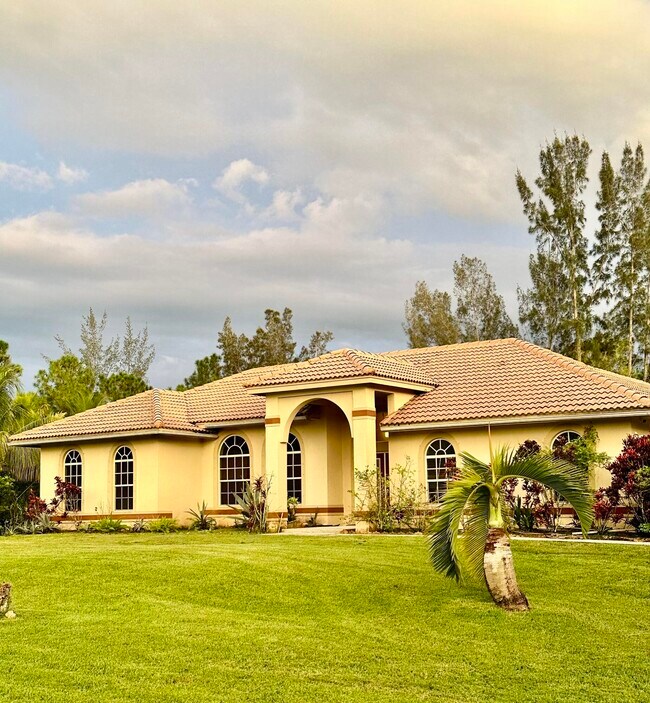 Foto del edificio - 13638 88th Pl N