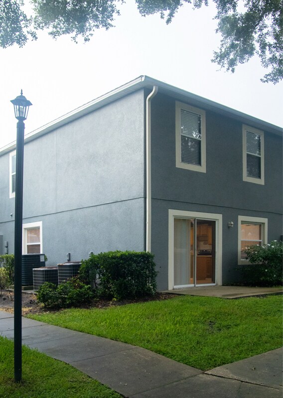 Foto del edificio - 13105 Lexington Summit St