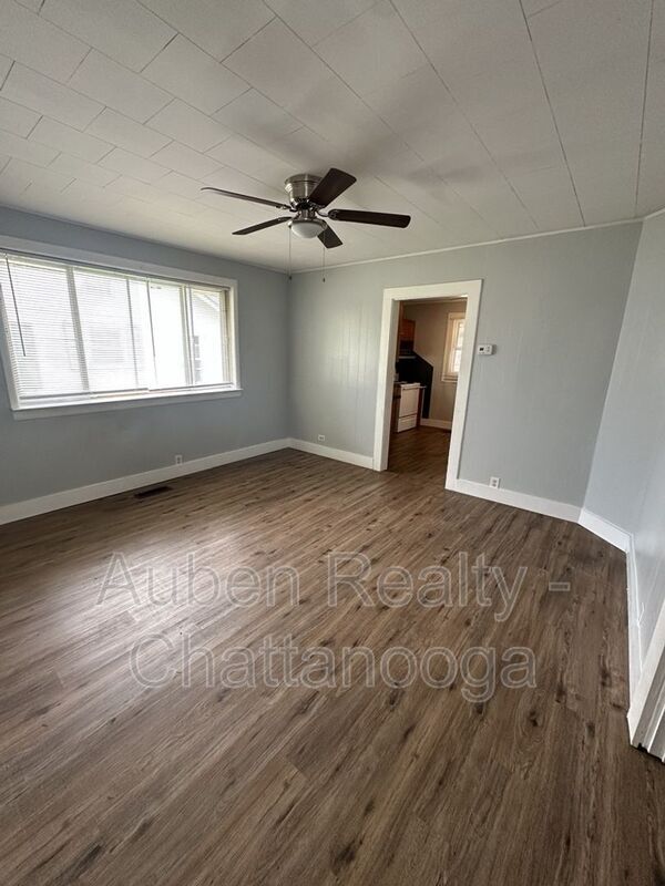 Photo - 67 Hargrave Rd House