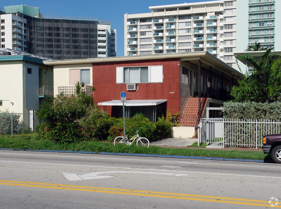 Foto principal - 1214 Alton Rd