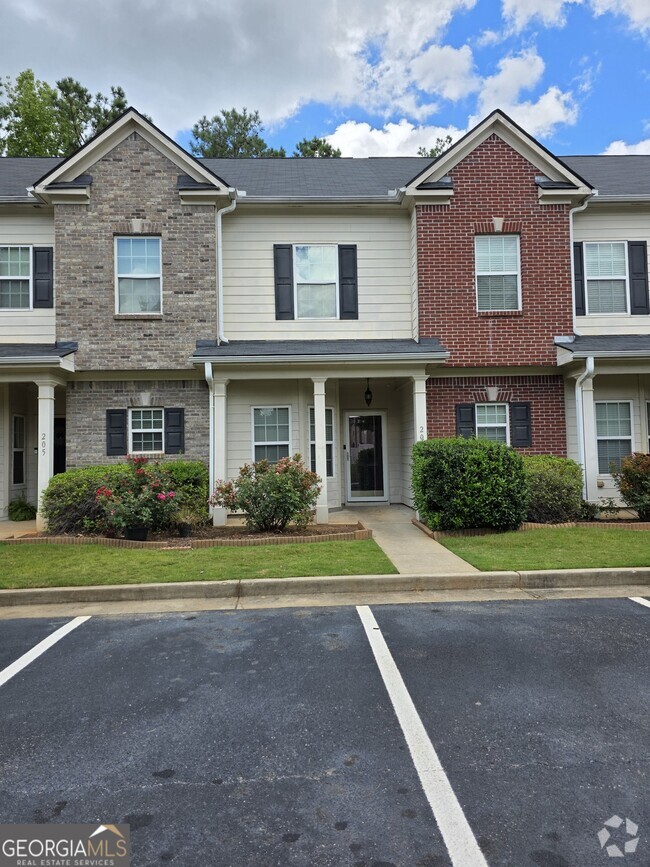 Building Photo - 207 Granite Way