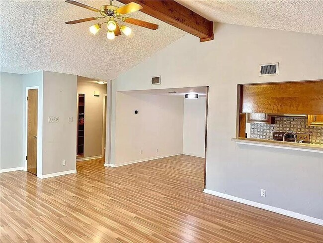 Foto del edificio - 3303 W William Cannon Dr