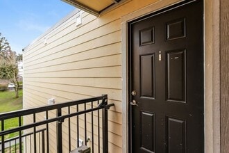 Building Photo - 13011 E Gibson Rd