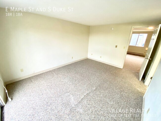 Foto del edificio - 461 E Maple St