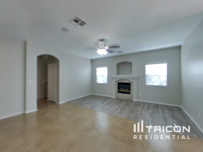 Building Photo - 337 N 103rd Pl