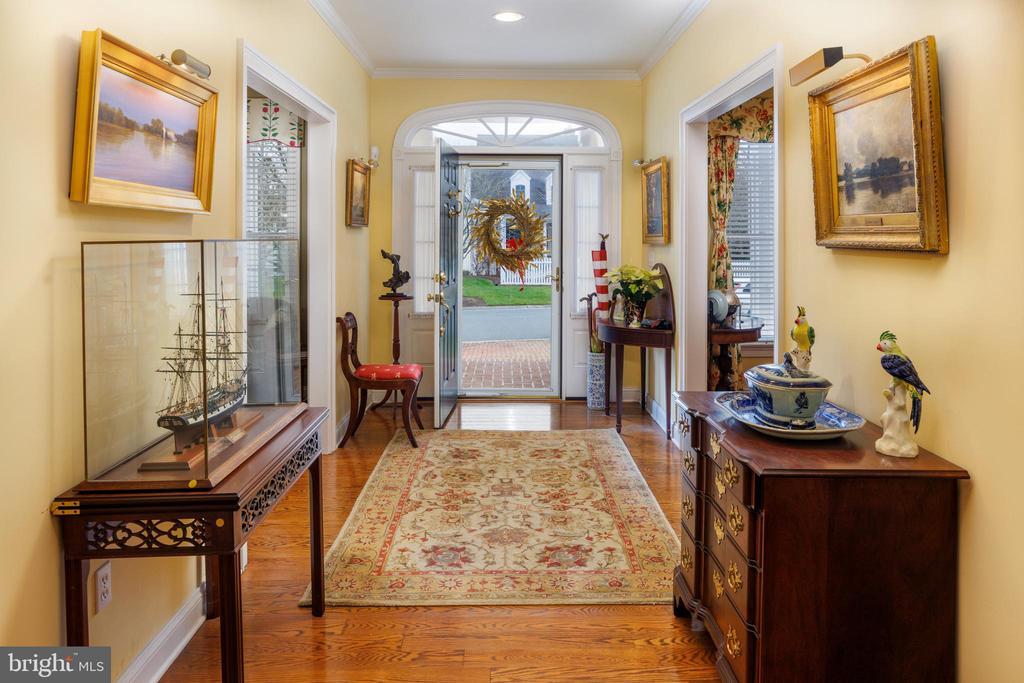 Foto principal - 7058 Thomas Ln