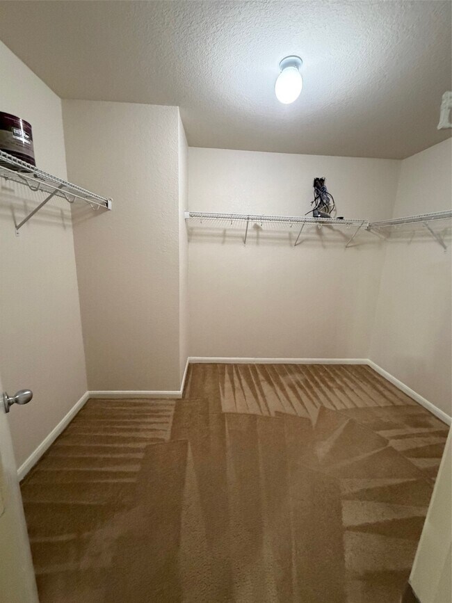 Foto del edificio - 11315 Granite Rock Ln