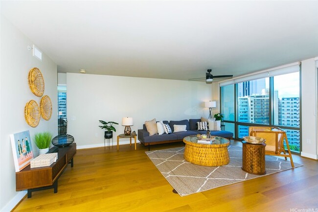 Photo - 1551 Ala Wai Blvd House