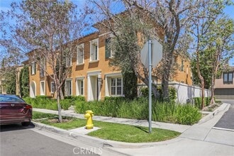 Building Photo - 89 Chantilly