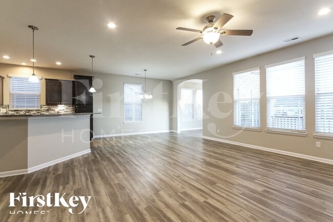 Foto del edificio - 1341 Blackthorne Trail N