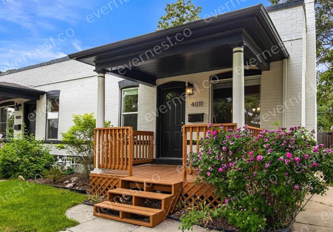 Building Photo - 4011 Shoshone St
