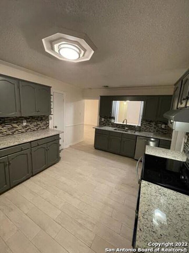 Foto del edificio - LOVELY ONE STORY 3/2 LOCATED NEAR UTSA!