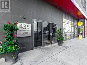 Building Photo - 435 Richmond St W