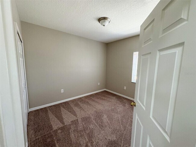 Building Photo - 9529 Newdale Way