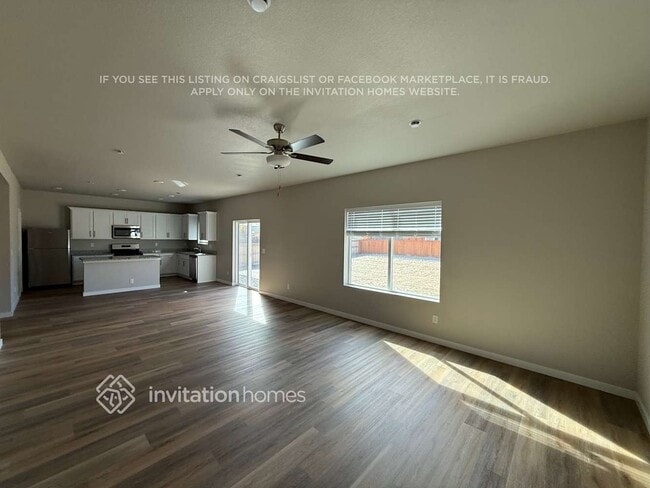 Foto del edificio - 957 Cascade Falls St