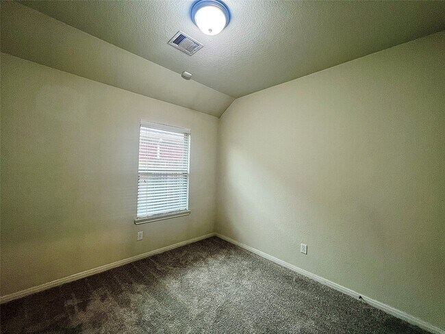 Foto del edificio - 25930 Haggard Nest Dr
